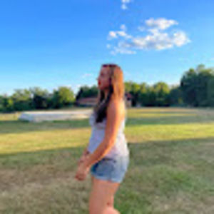 Meet your Posher, Eva